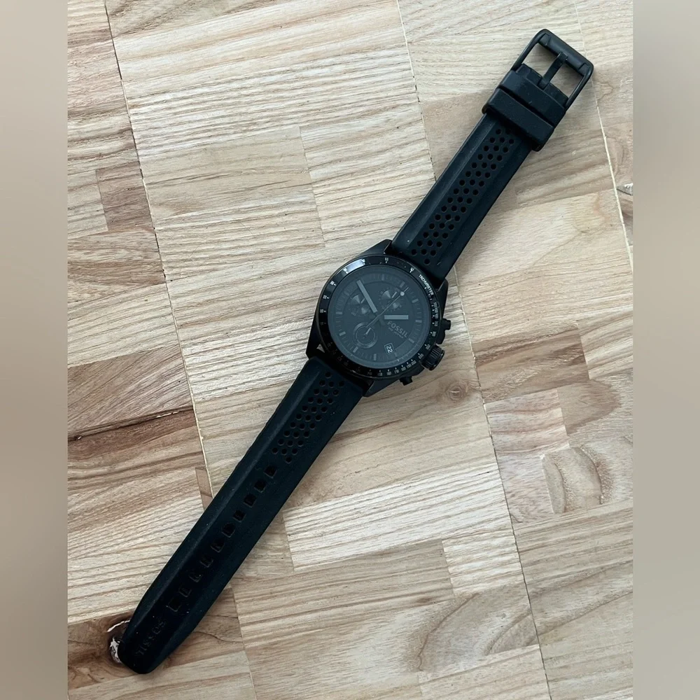 Fossil brand model
